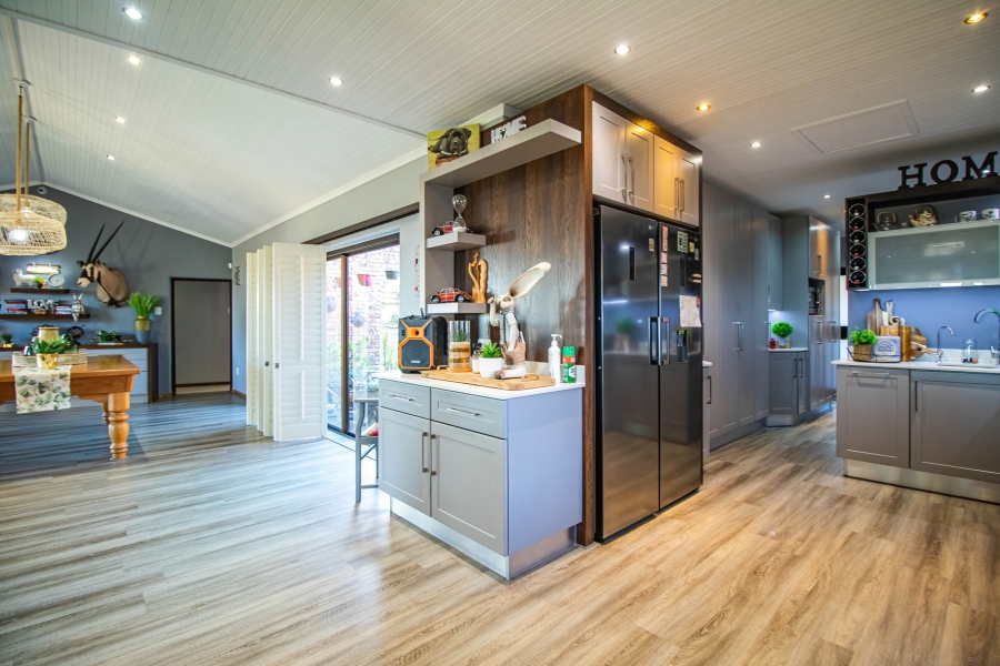 3 Bedroom Property for Sale in Lovemore Park Eastern Cape